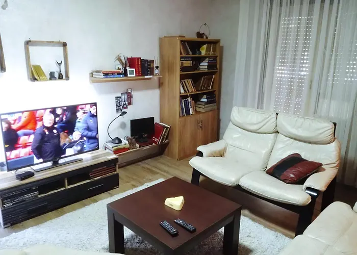 Lux レスコヴァツ